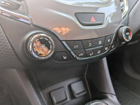 2017 Chevrolet Cruze LT Auto