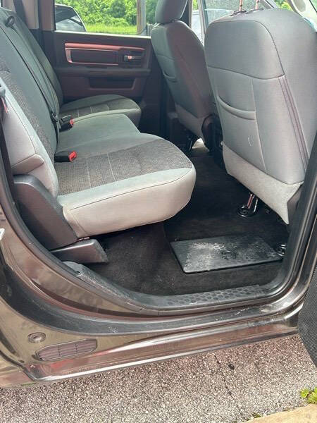 2016 RAM 1500 SLT