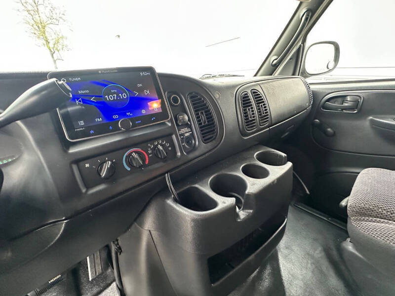 2001 Dodge Ram Van 3500