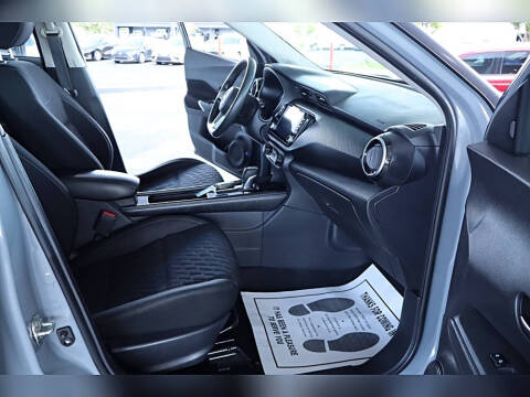 2021 Nissan Kicks SV