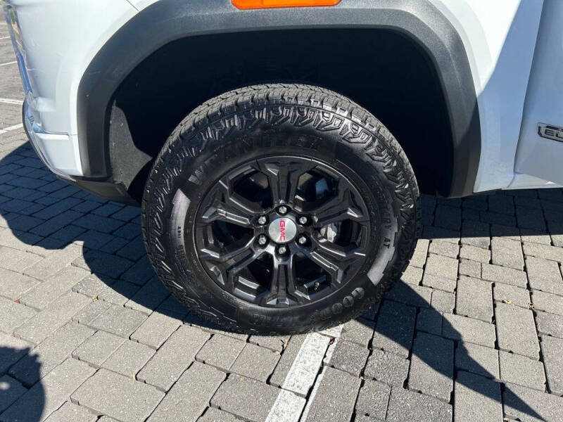 2024 GMC Canyon Elevation