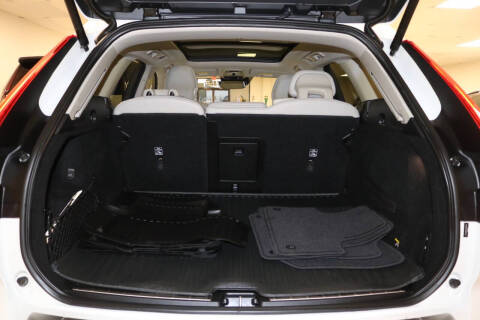 2019 Volvo XC60 T5 Momentum