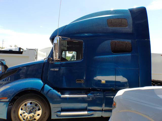 2023 Volvo VNL