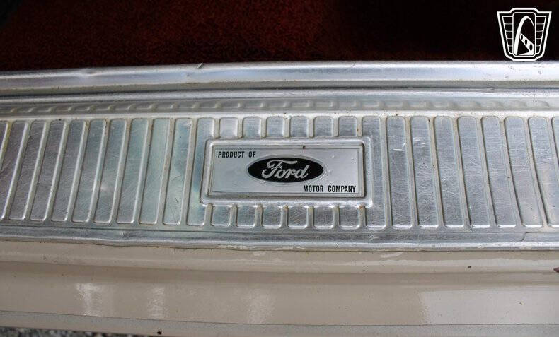 1966 Ford Thunderbird