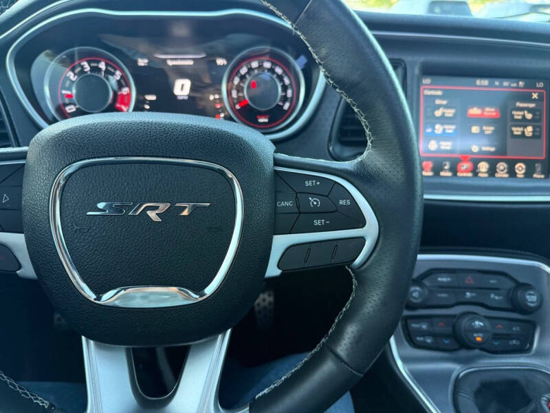 2015 Dodge Challenger SRT 392