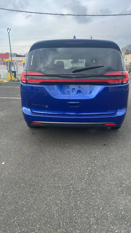 2021 Chrysler Pacifica Touring L