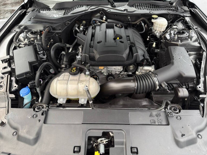 2020 Ford Mustang EcoBoost