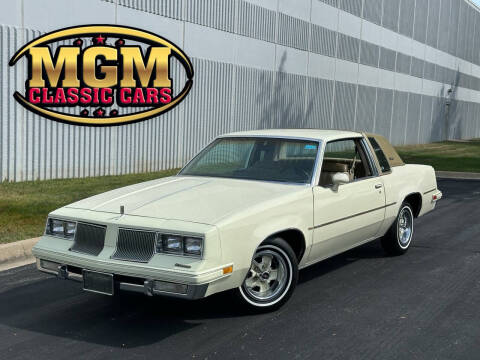 1981 Oldsmobile Cutlass Supreme for sale at MGM CLASSIC CARS in Addison IL