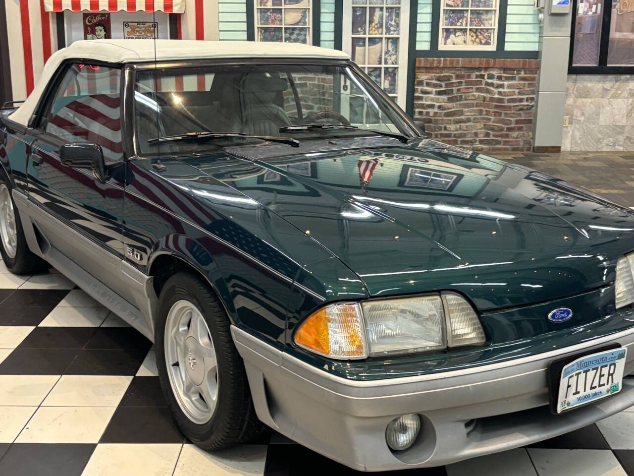 1992 Ford Mustang 4