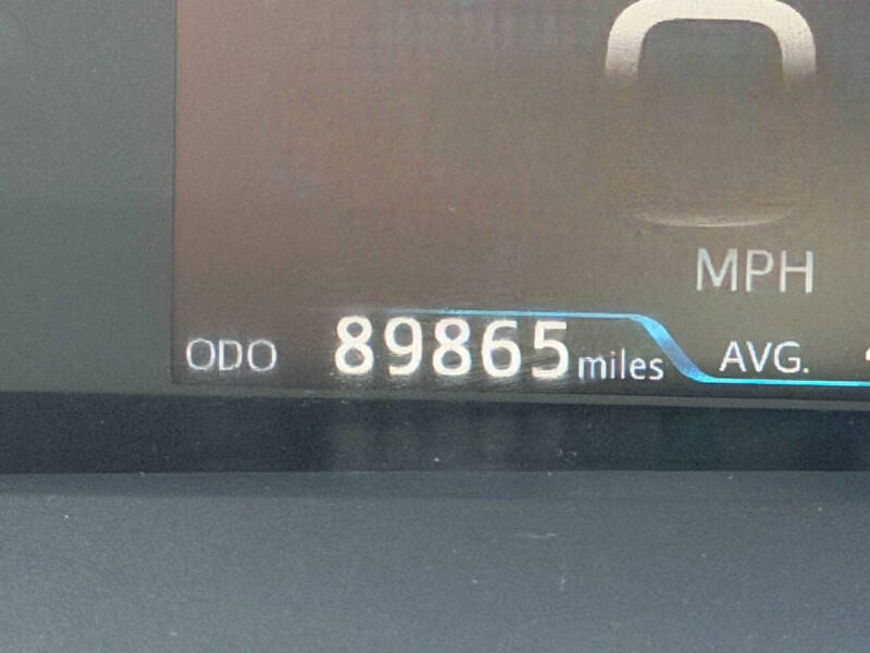 2021 Toyota Prius XLE