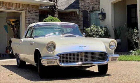 1957 Ford Thunderbird
