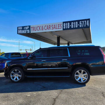 2018 Cadillac Escalade ESV Luxury
