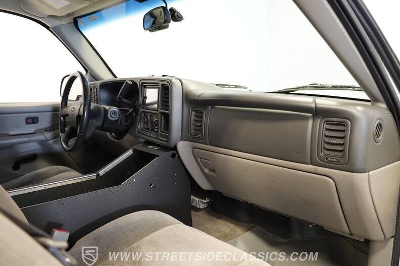 2004 Chevrolet Suburban
