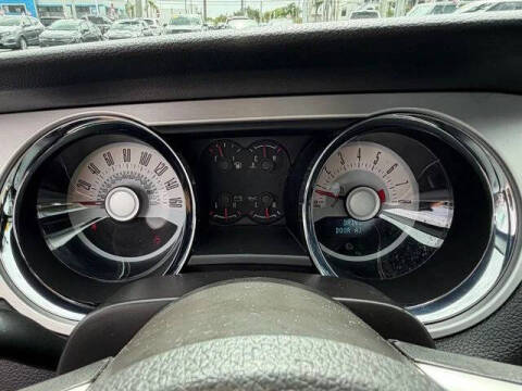 2012 Ford Mustang V6 Premium