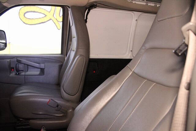 2023 GMC Savana 2500