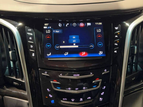 2019 Cadillac Escalade Platinum