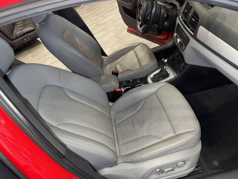 2018 Audi Q3 2.0T Premium