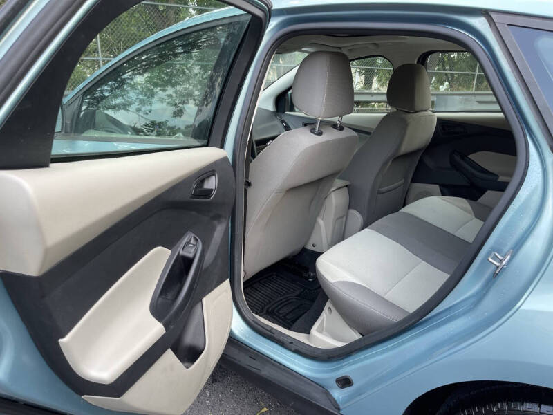 2012 Ford Focus SE