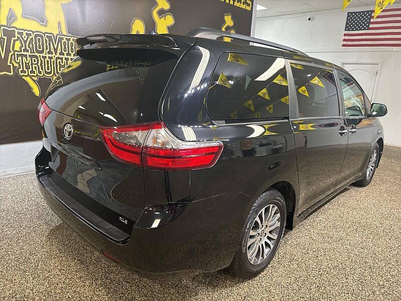 2020 Toyota Sienna