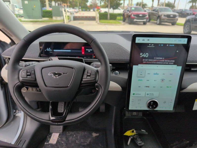 2025 Ford Mustang Mach-E Premium