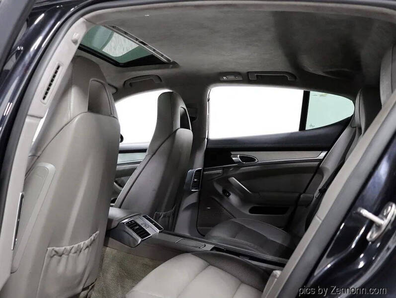 2012 Porsche Panamera
