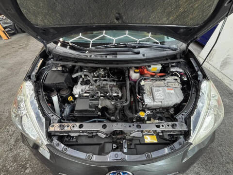 2013 Toyota Prius c