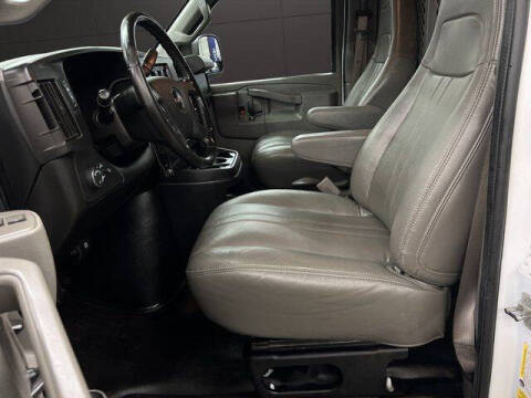2021 GMC Savana 2500