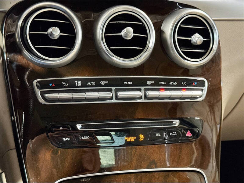 2017 Mercedes-Benz GLC GLC 300