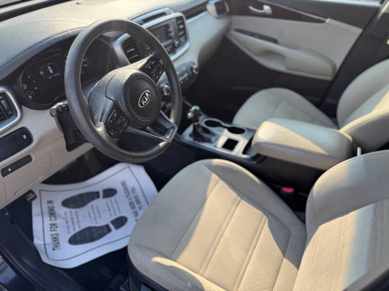 2016 Kia Sorento L