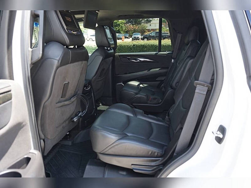 2019 Cadillac Escalade Platinum