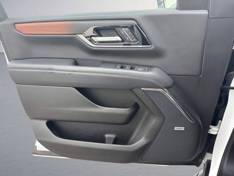 2025 GMC Yukon XL Denali