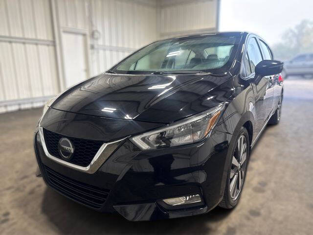 2020 Nissan Versa SR