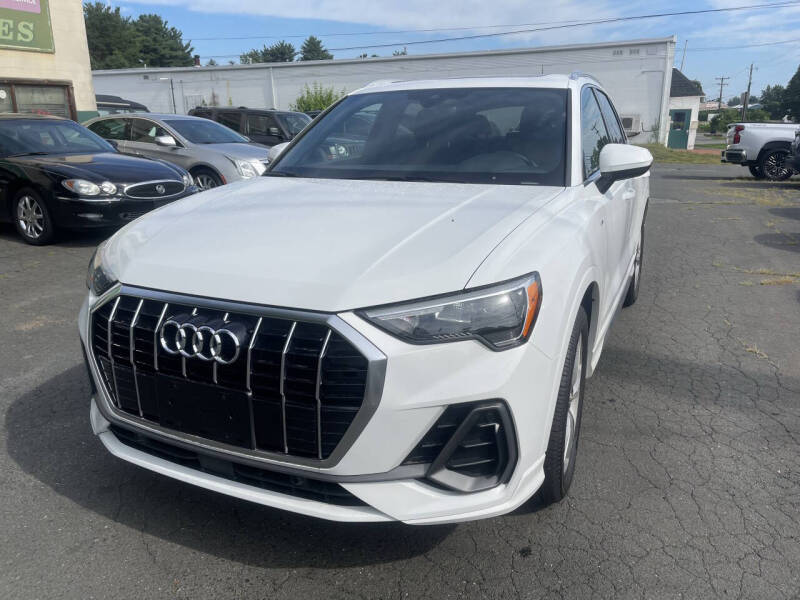 2020 Audi Q3 S Line Premium's photo