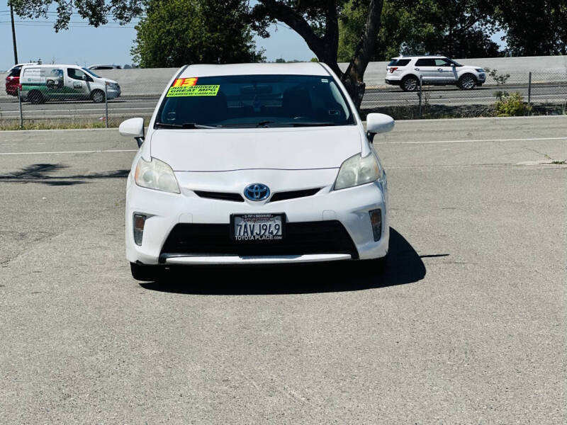 2013 Toyota Prius Three