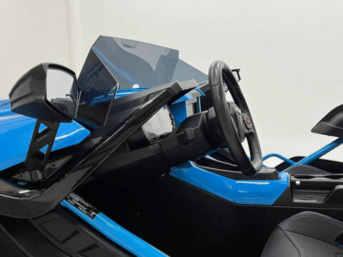 2020 Slingshot R