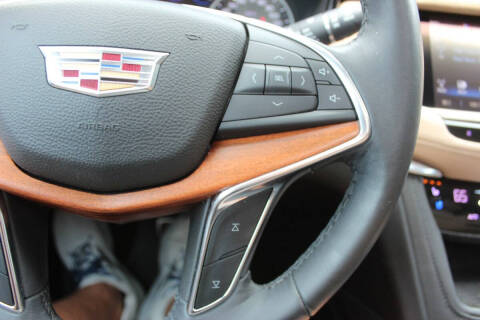 2017 Cadillac XT5 Platinum