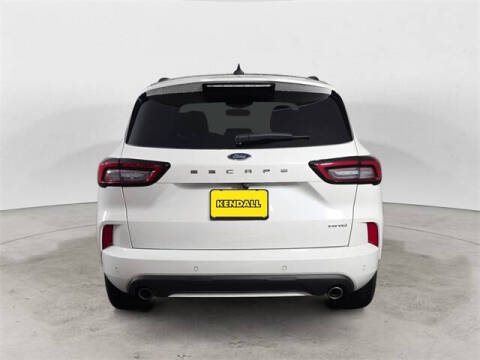 2025 Ford Escape ST-Line Elite