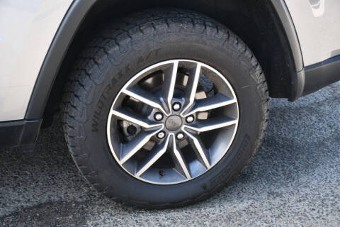 2020 Jeep Grand Cherokee Laredo E