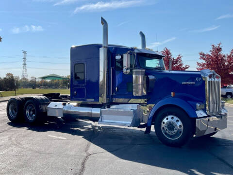 2016 Kenworth W900