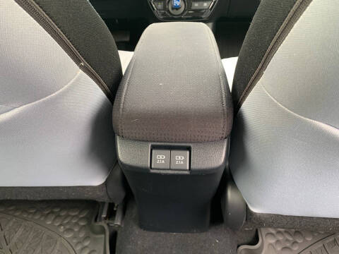 2020 Toyota Prius LE AWD-e