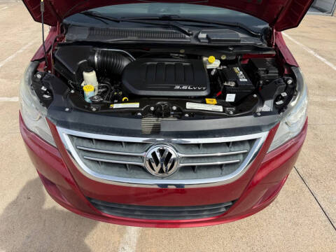 2012 Volkswagen Routan