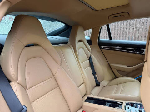 2018 Porsche Panamera 4S