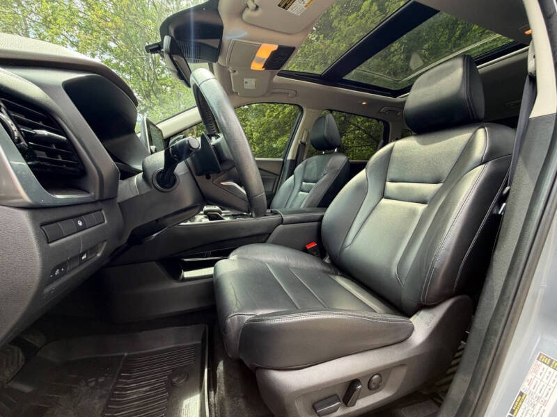 2021 Nissan Rogue SL