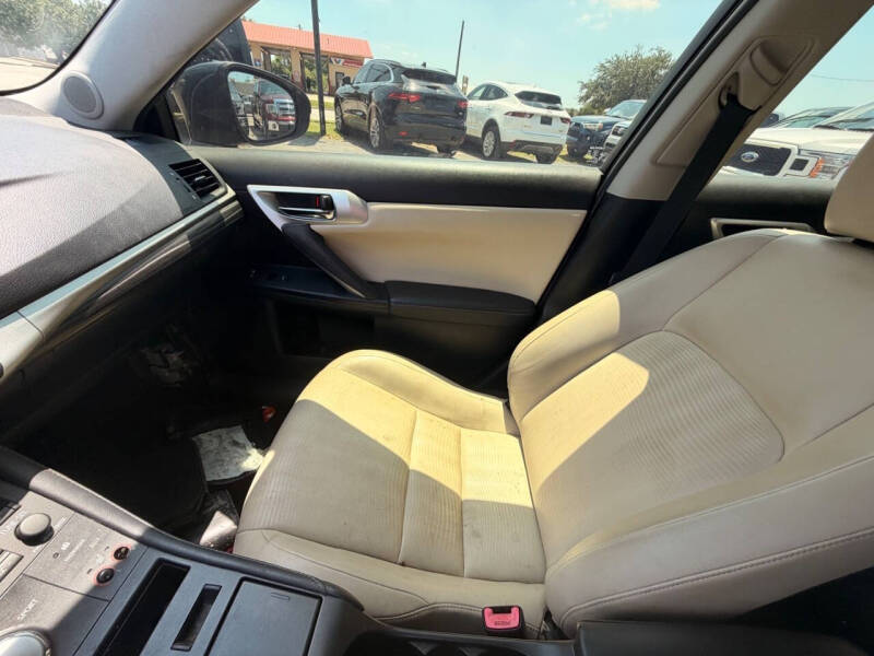 2011 Lexus CT 200h Premium