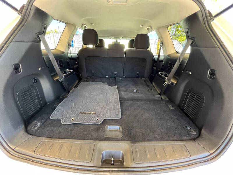 2017 Nissan Pathfinder