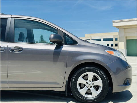2017 Toyota Sienna