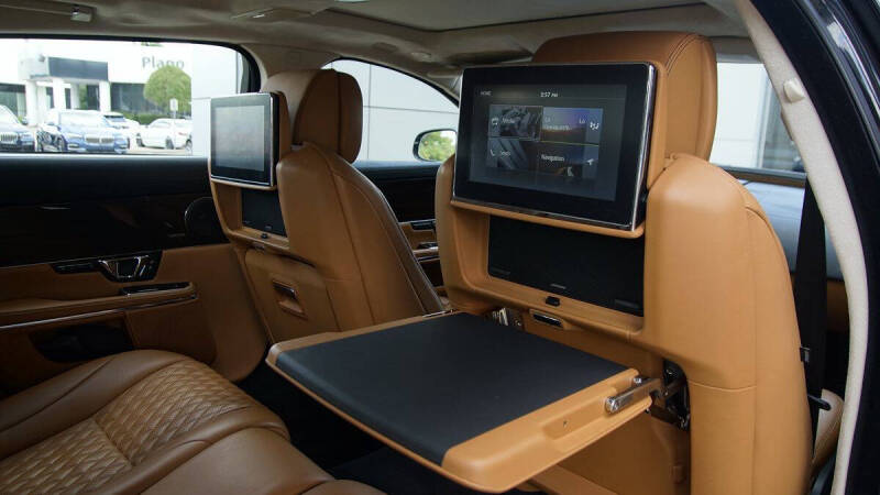 2016 Jaguar XJL Portfolio