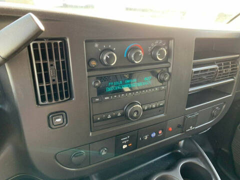 2022 GMC Savana 2500