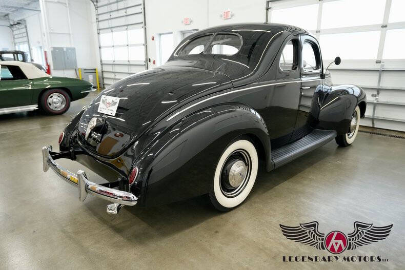 1939 Ford Deluxe