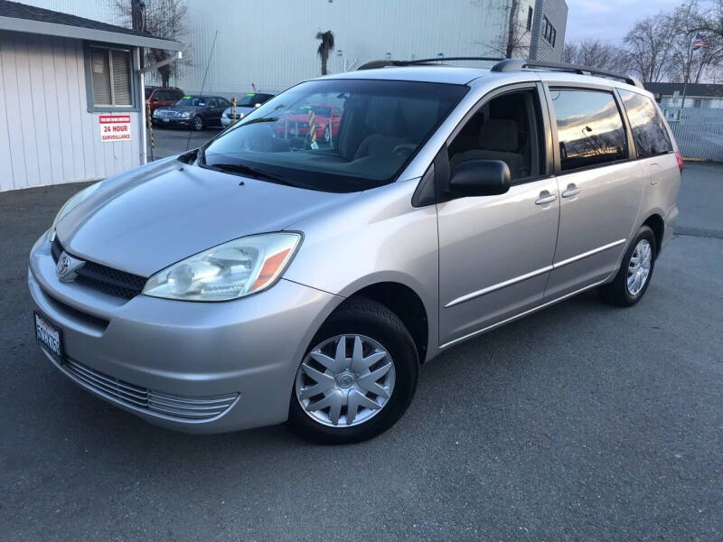 2004 Toyota Sienna for sale at Pells Auto Sales in Santa Rosa CA